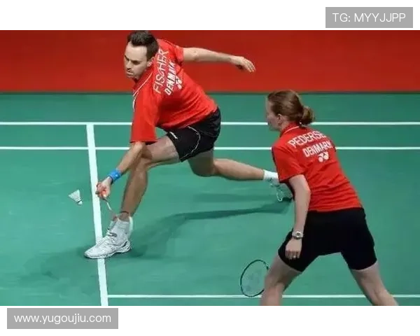 羽毛球双打战术配合与实战技巧分析提升比赛表现的关键策略